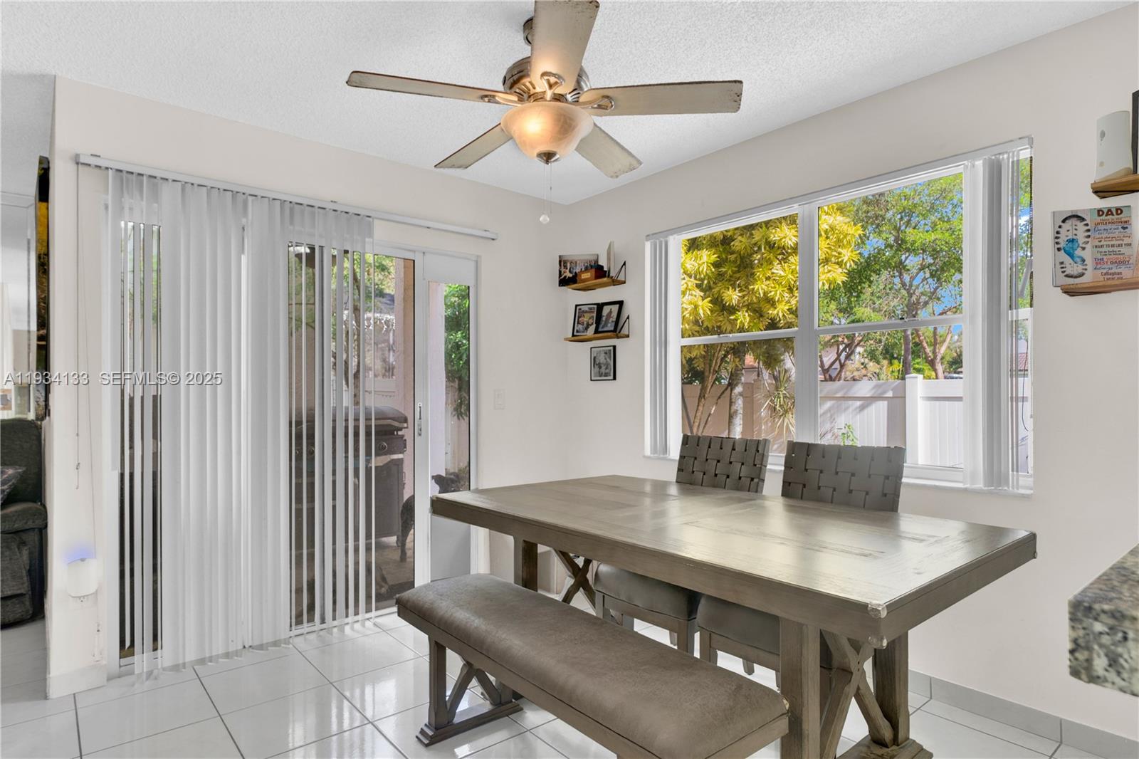 PEMBROKE LAKES SECTION EI - Residential