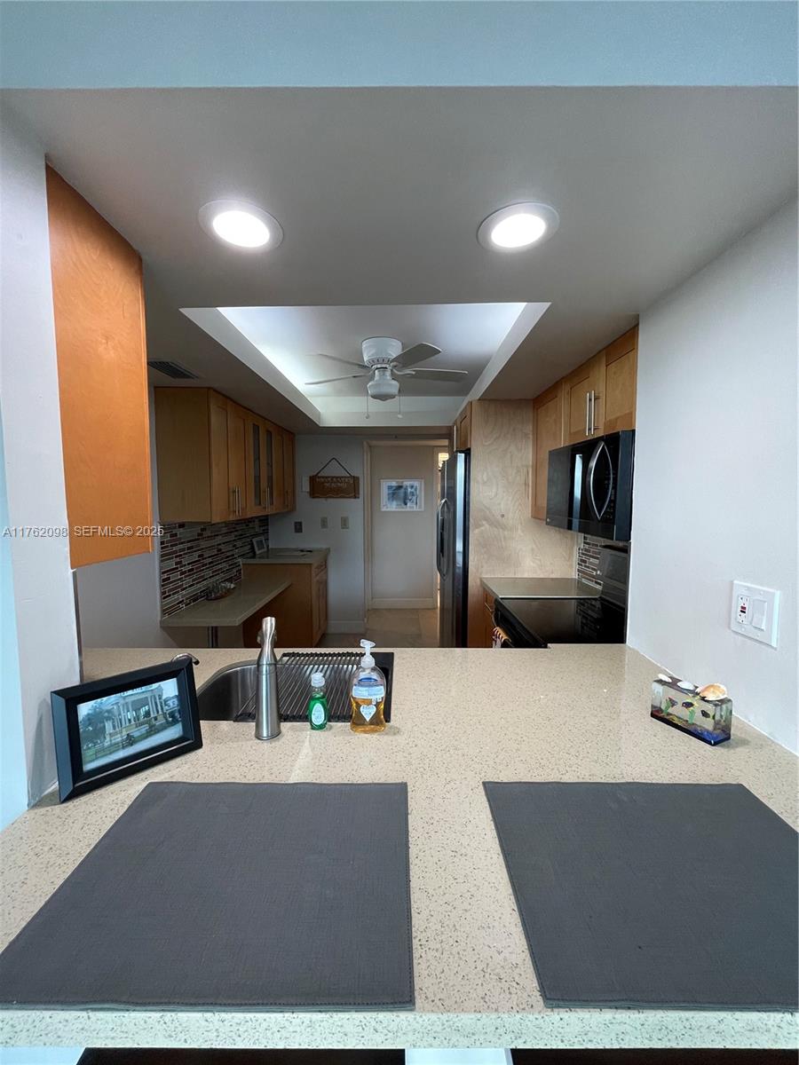 MIRASOL OCEAN TOWERS COND - Residential