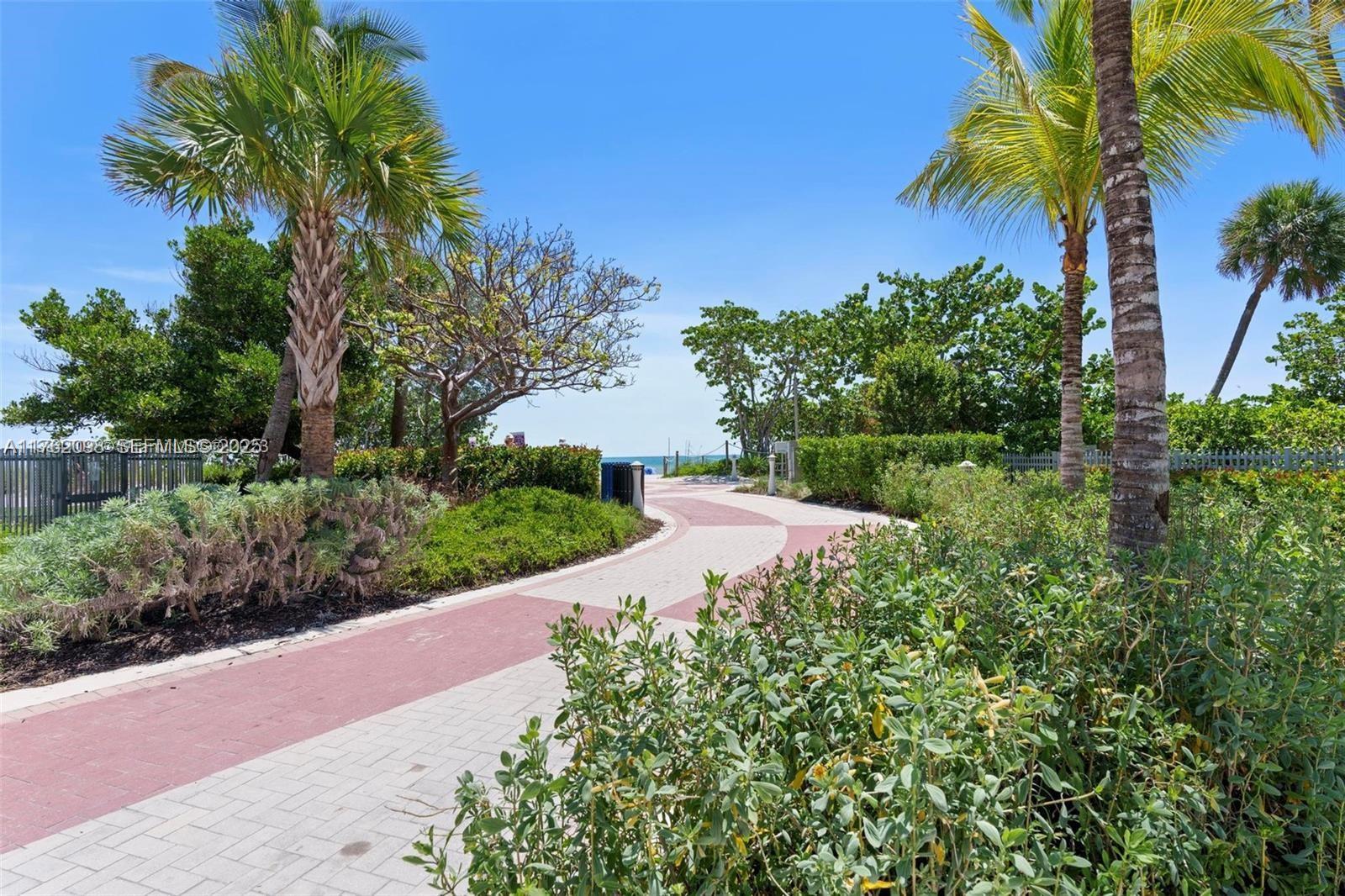 MIRASOL OCEAN TOWERS COND - Residential