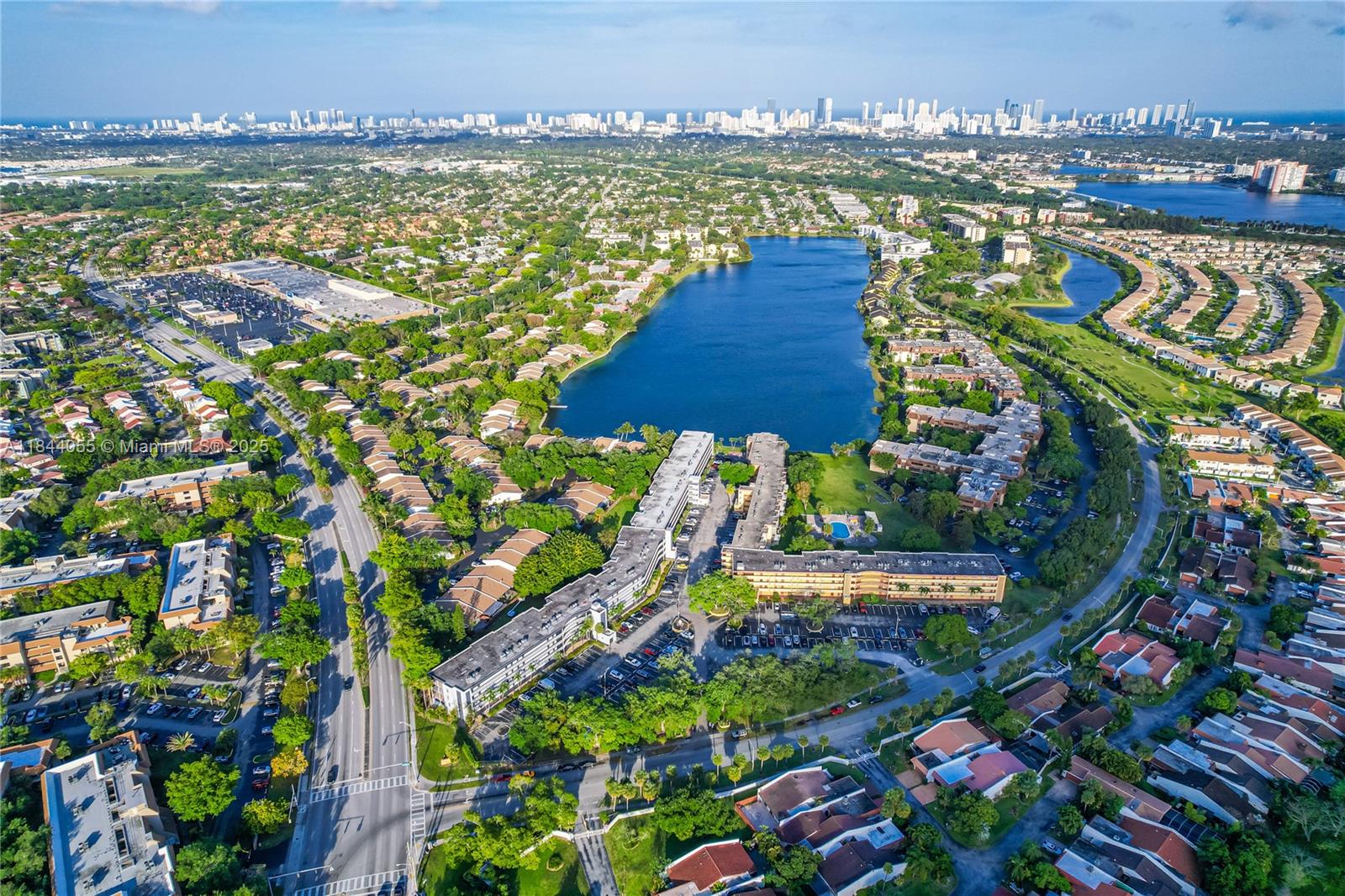 ROYAL OAKS CONDO - Residential