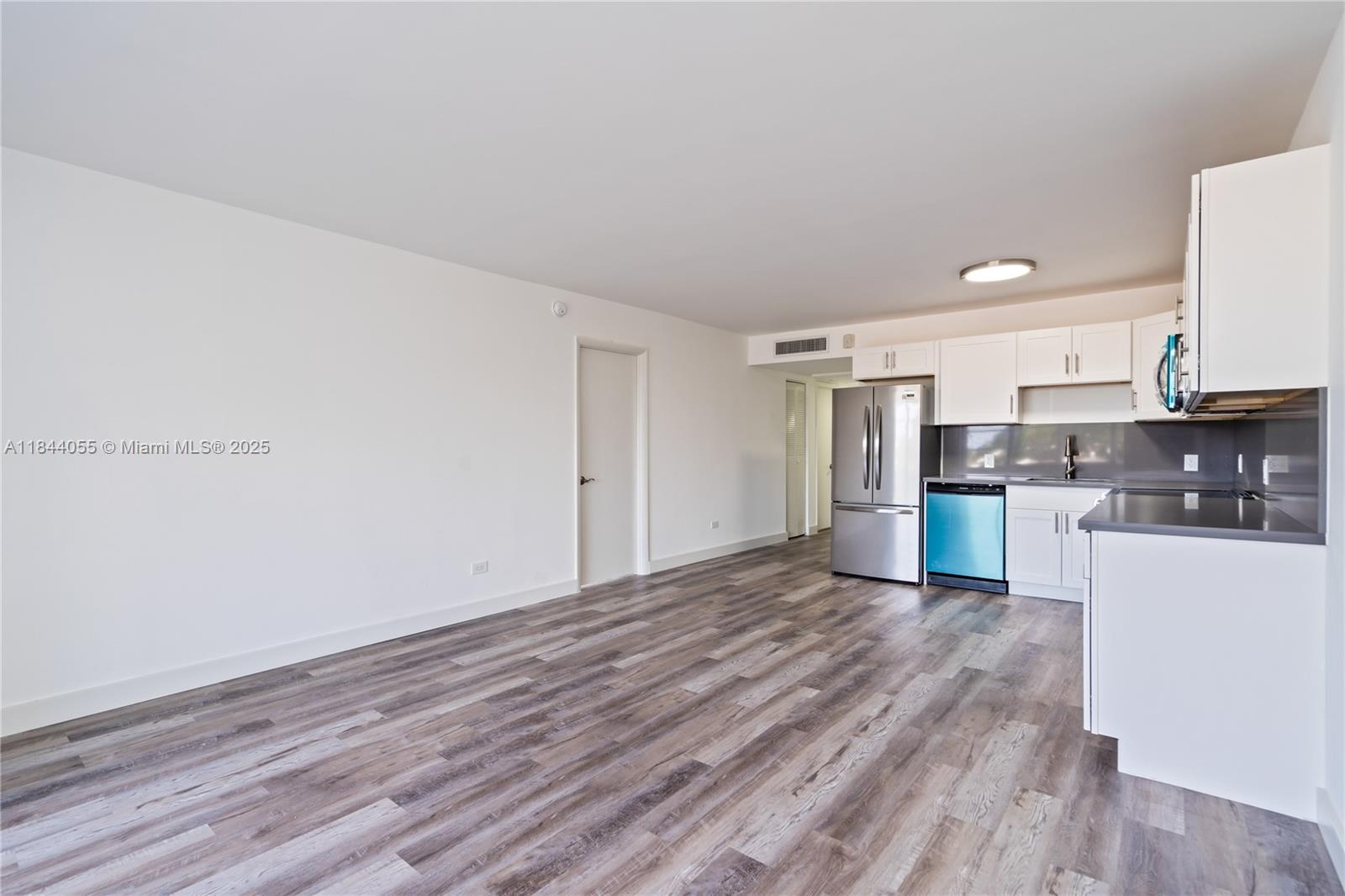 ROYAL OAKS CONDO - Residential