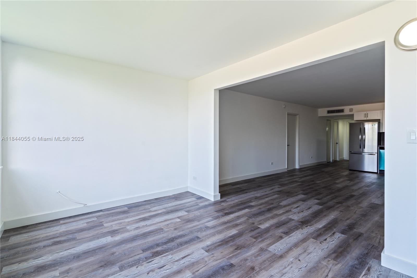 ROYAL OAKS CONDO - Residential