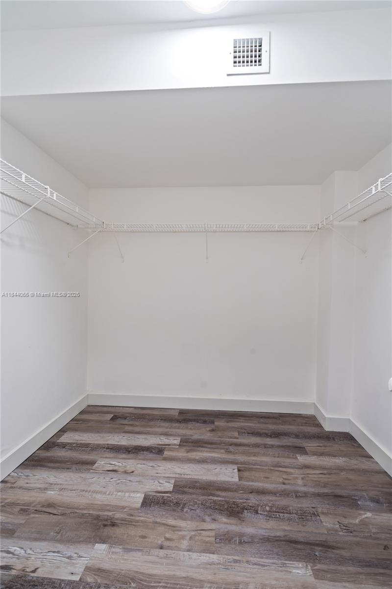 ROYAL OAKS CONDO - Residential