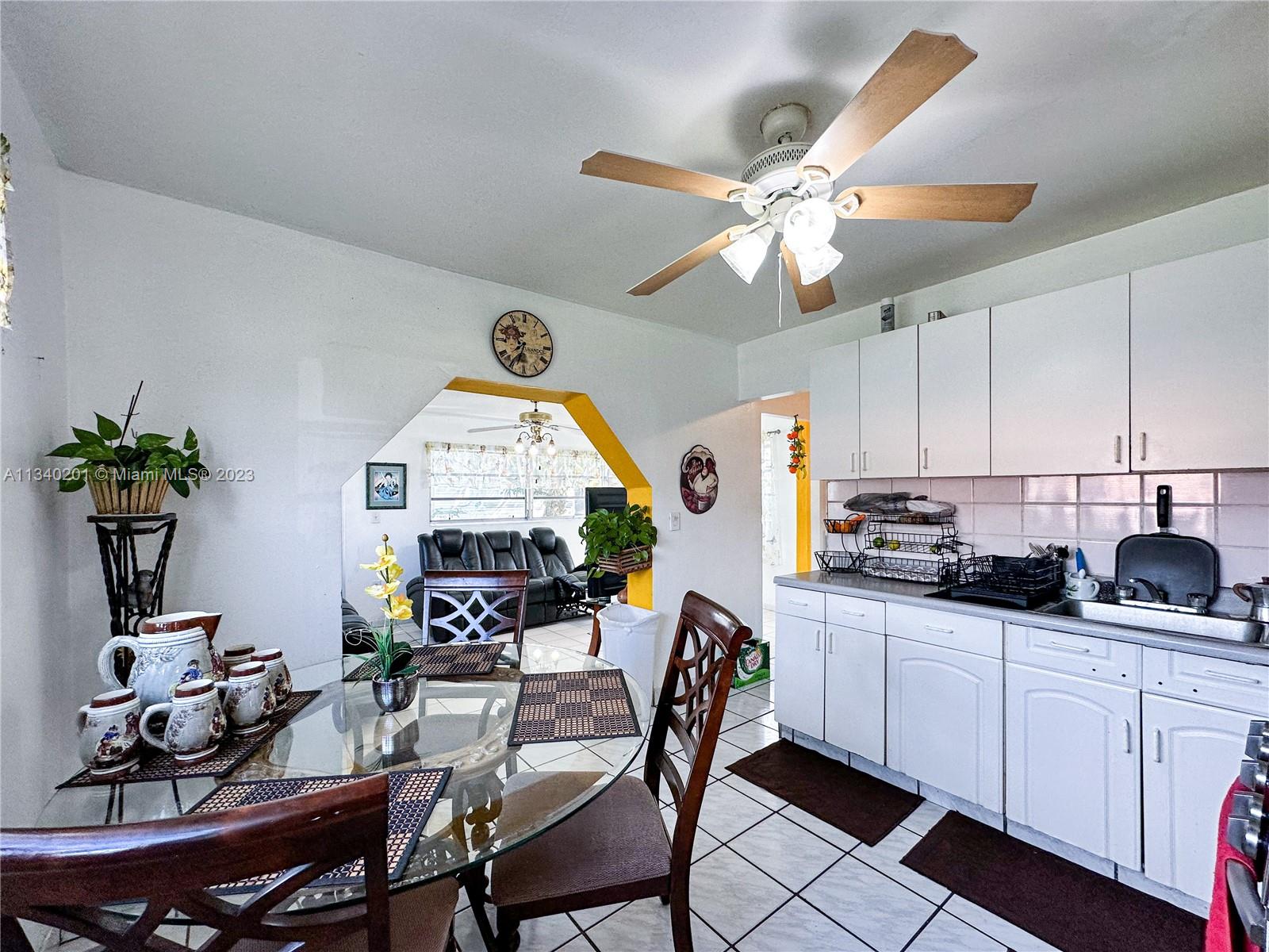 21 ST CENTURY HOMES 1ST S - Residential