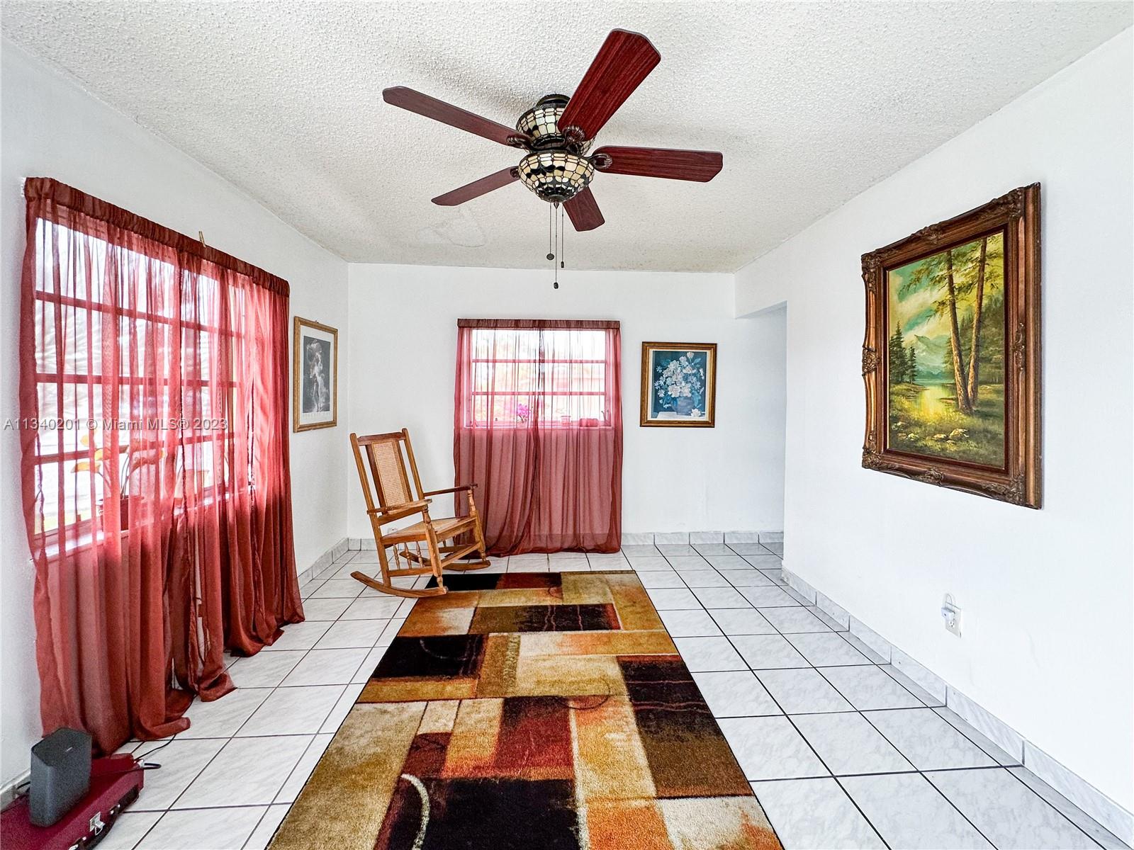 21 ST CENTURY HOMES 1ST S - Residential