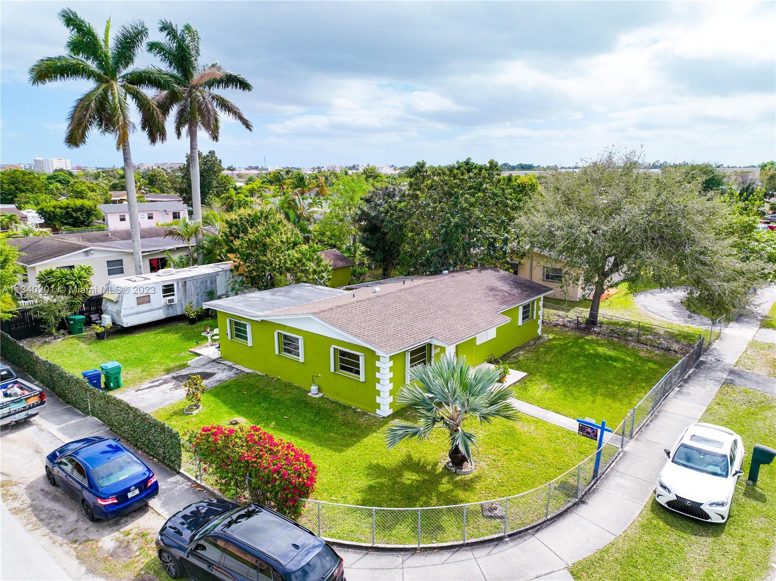 21 ST CENTURY HOMES 1ST S - Residential