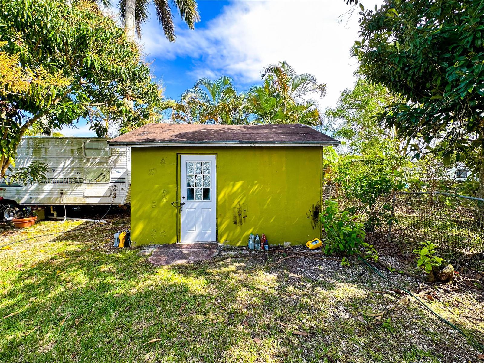 21 ST CENTURY HOMES 1ST S - Residential