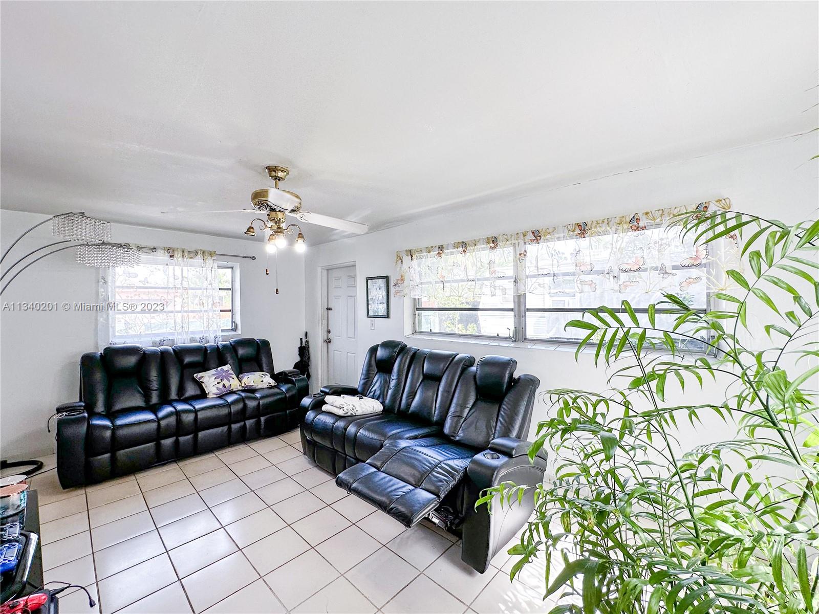 21 ST CENTURY HOMES 1ST S - Residential