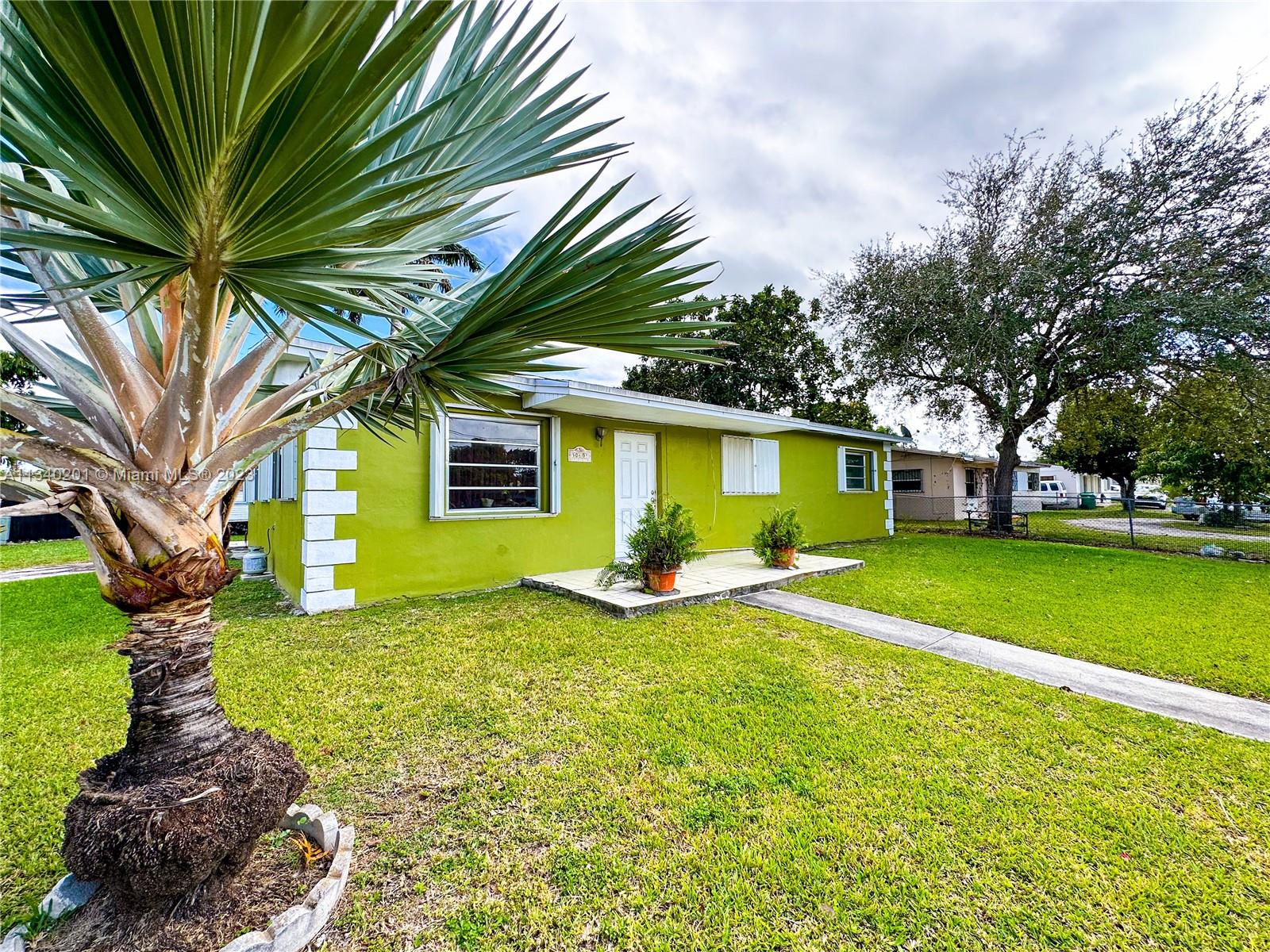 21 ST CENTURY HOMES 1ST S - Residential