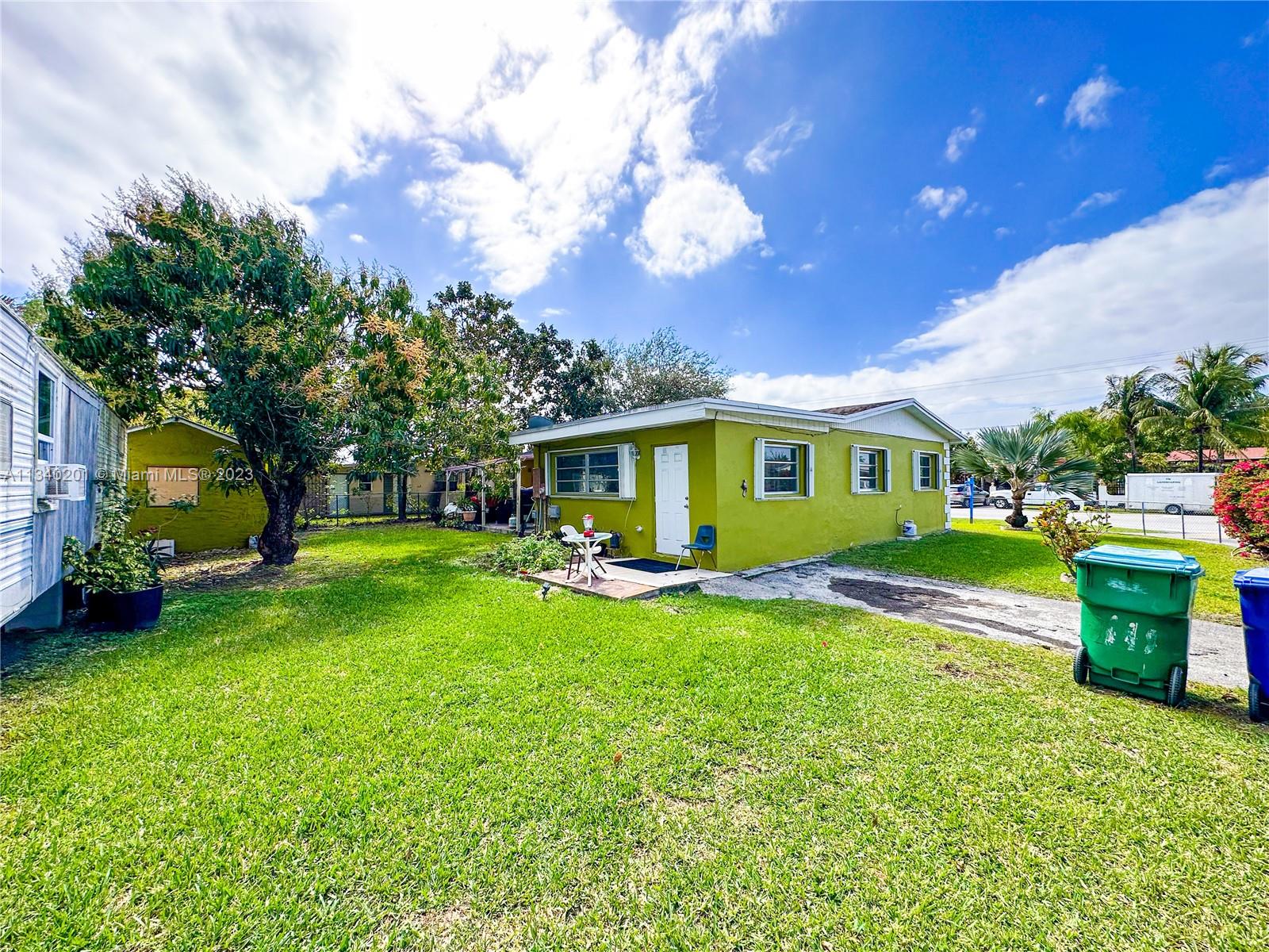 21 ST CENTURY HOMES 1ST S - Residential