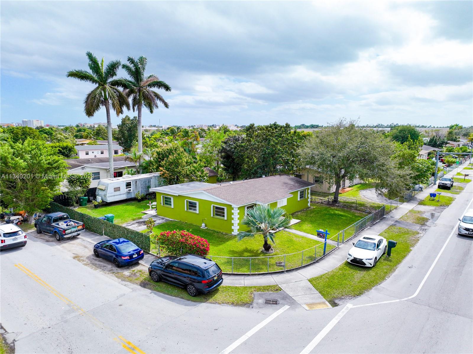 21 ST CENTURY HOMES 1ST S - Residential