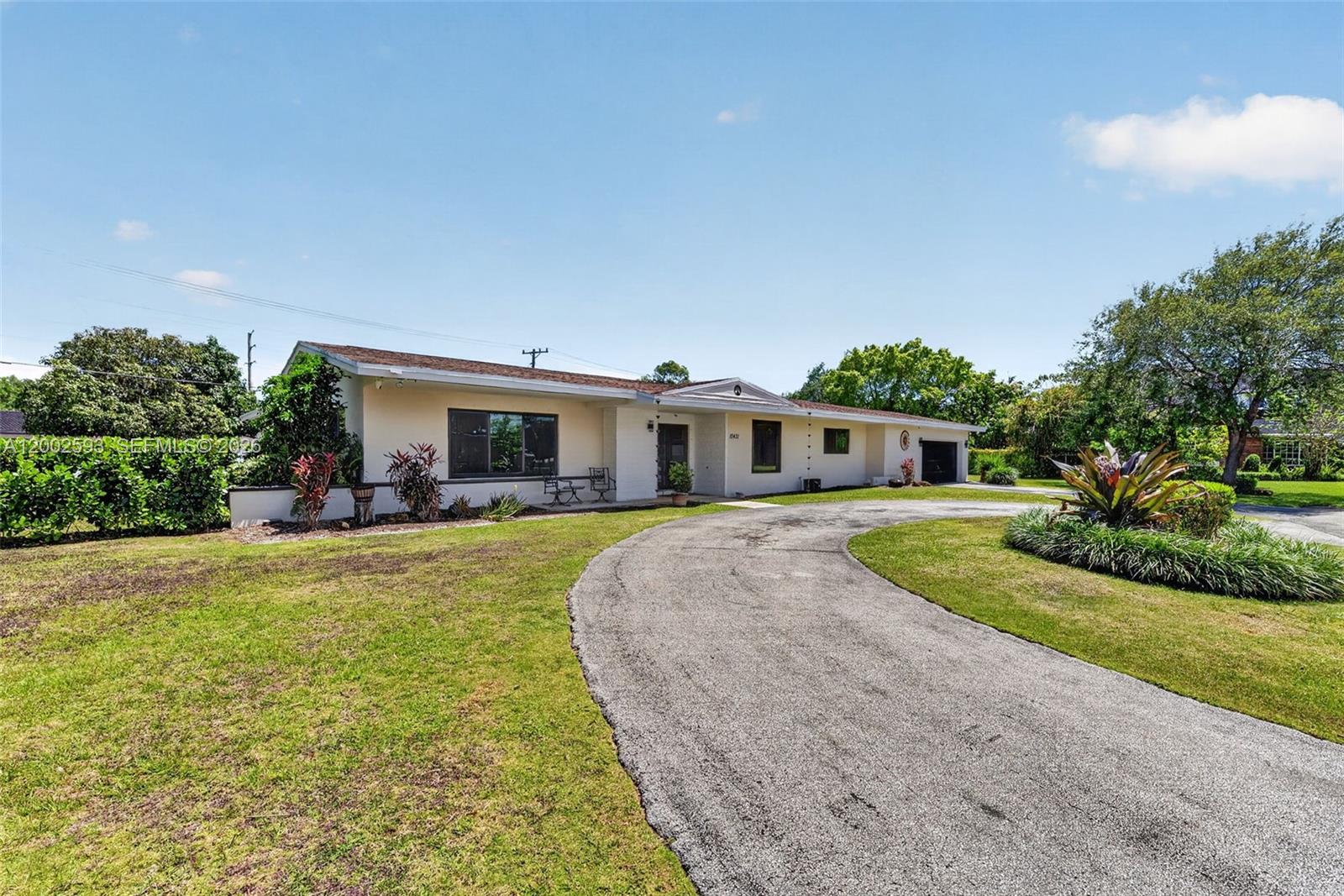 CONTINENTAL HOMES - Residential