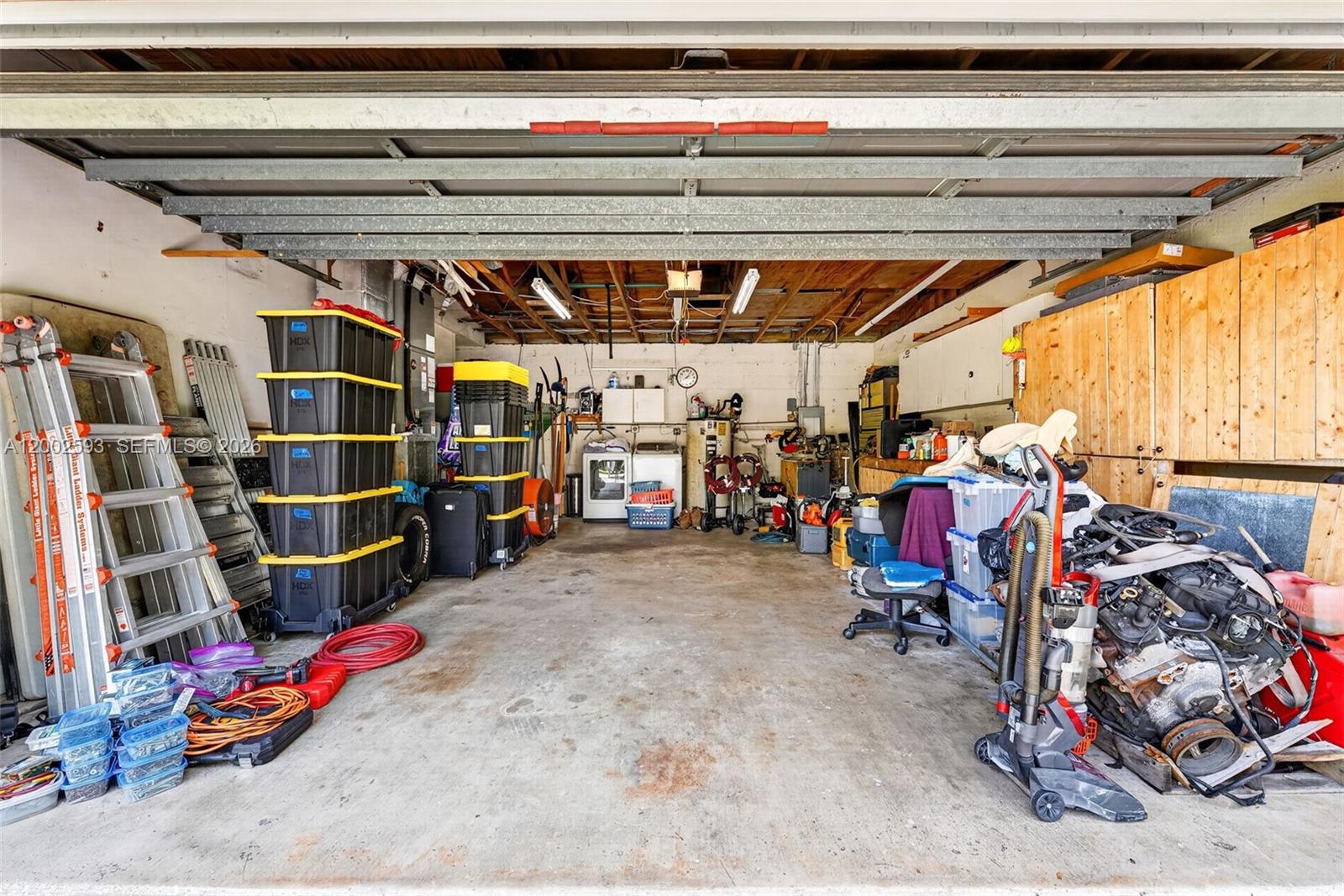 CONTINENTAL HOMES - Residential