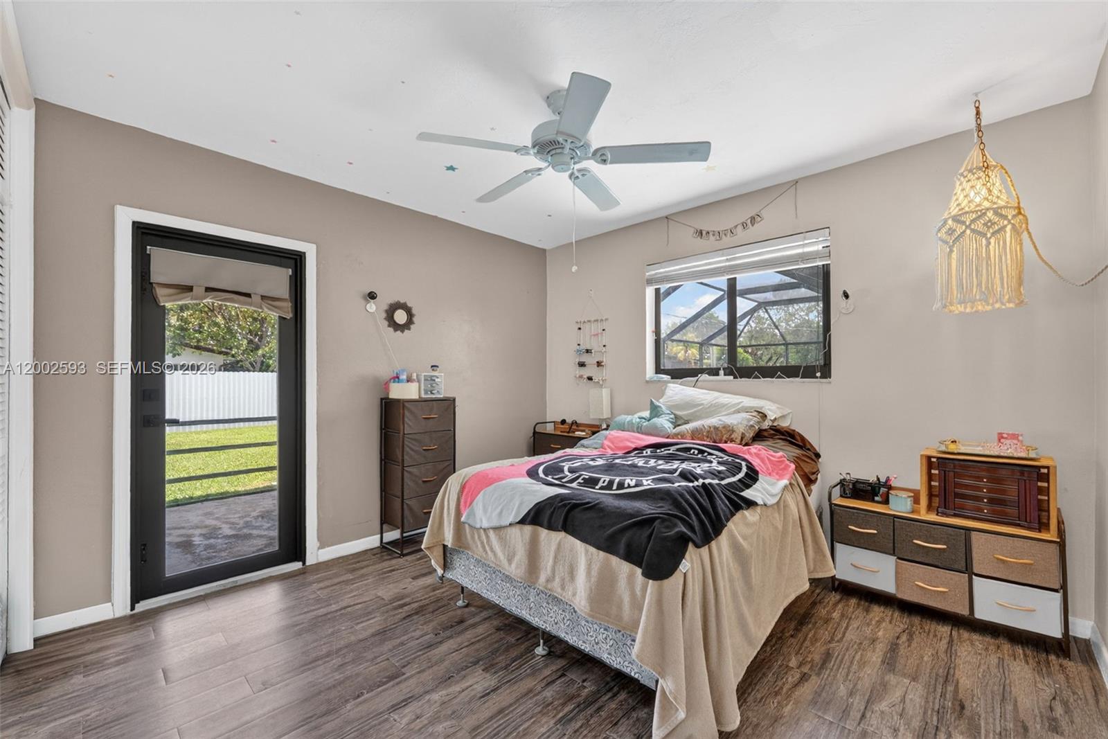 CONTINENTAL HOMES - Residential