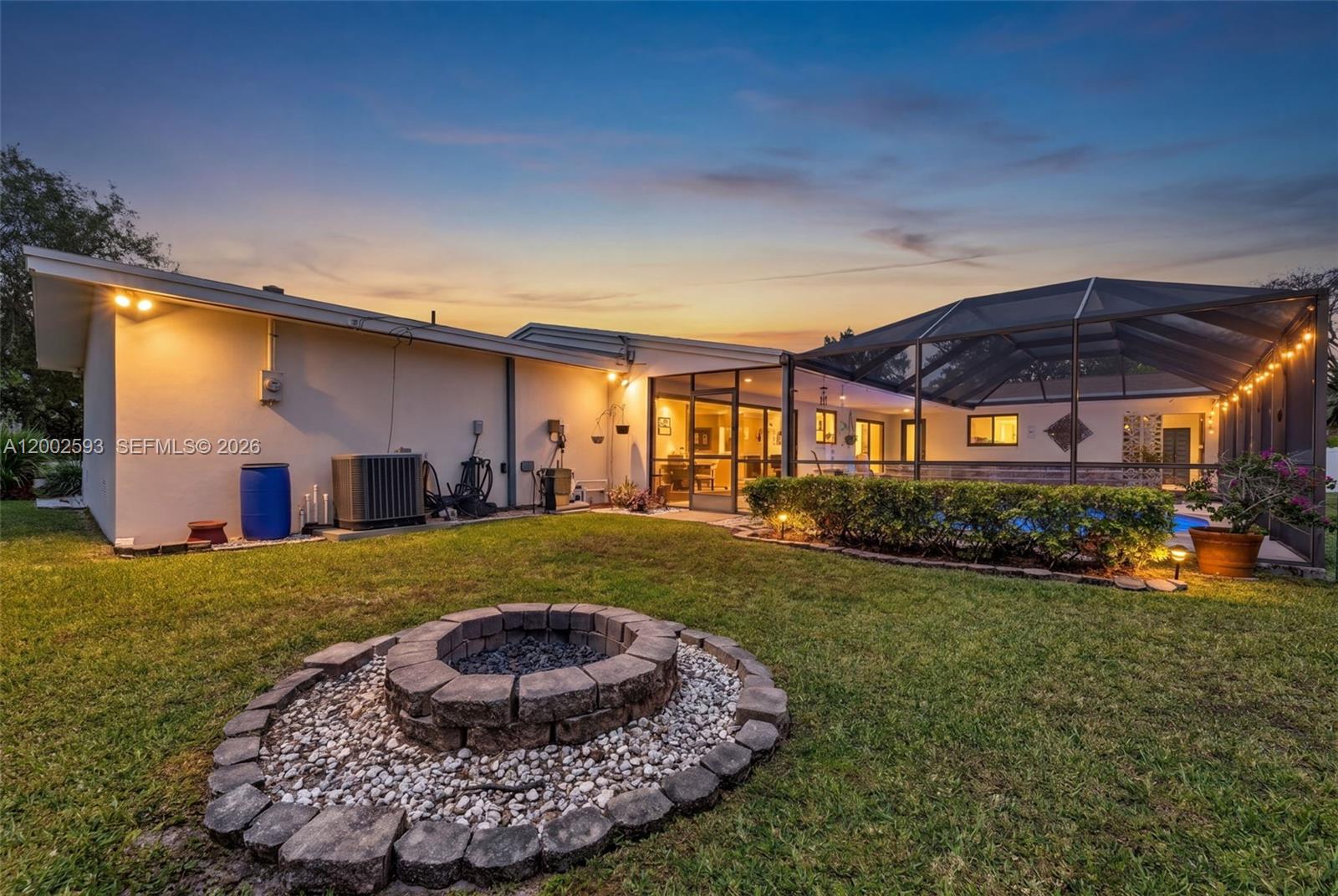 CONTINENTAL HOMES - Residential