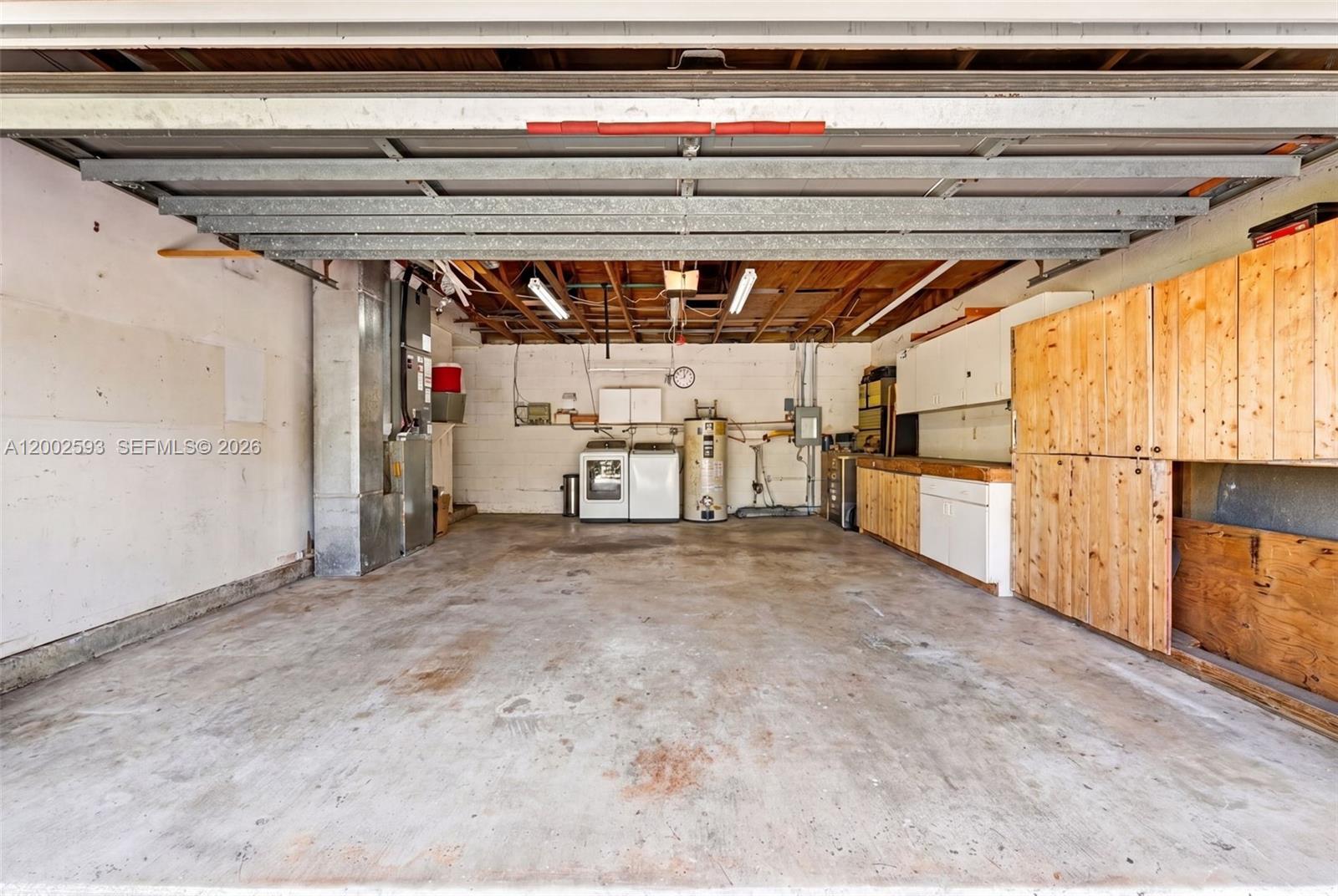 CONTINENTAL HOMES - Residential