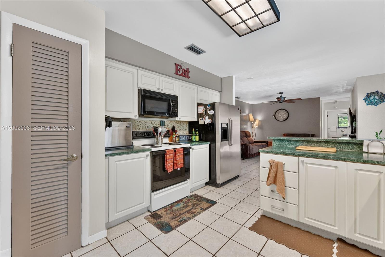 CONTINENTAL HOMES - Residential