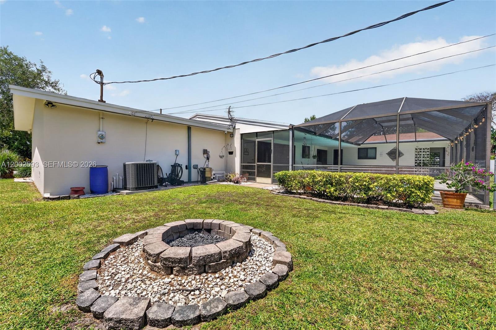 CONTINENTAL HOMES - Residential