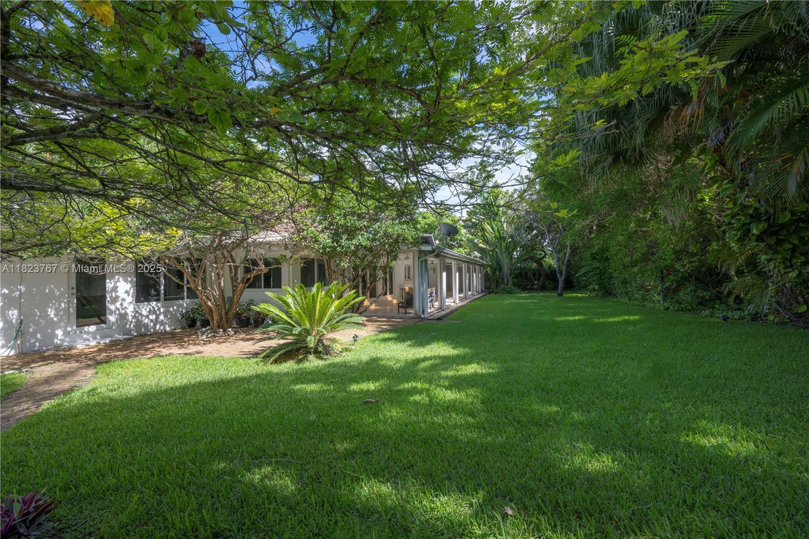 CUTLER BAY ESTATES - Residential Lease