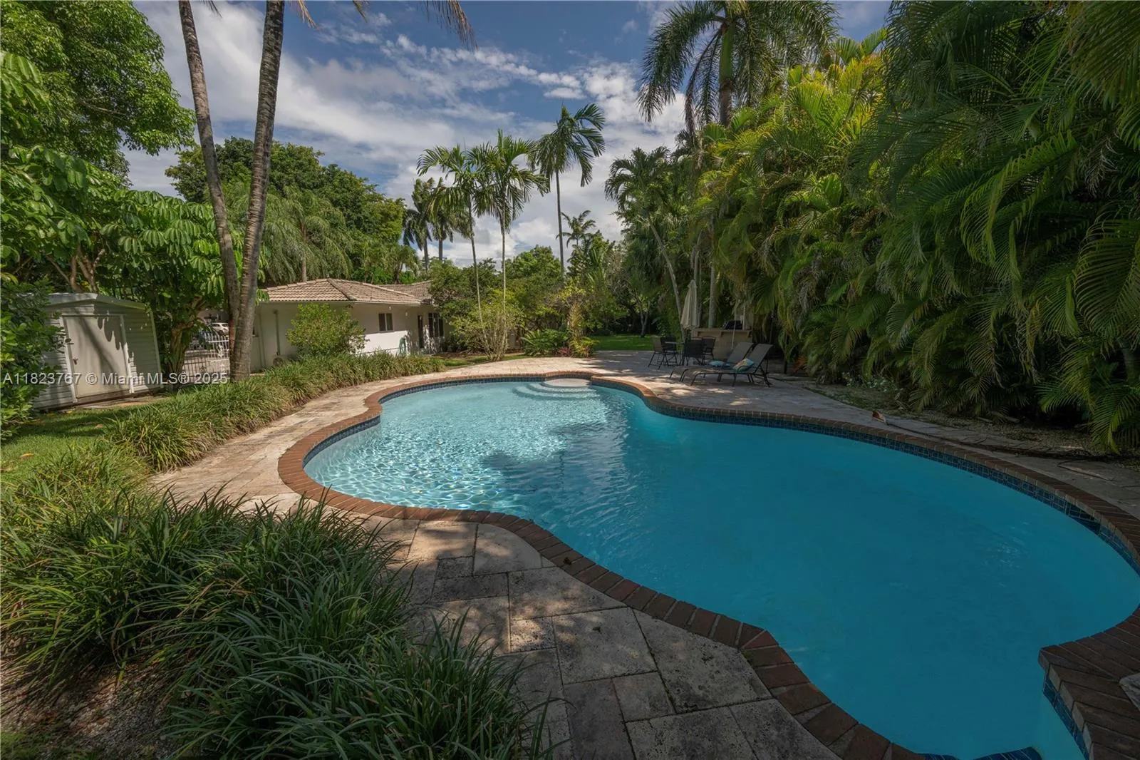 Pinecrest, Florida 33156, United States, 5 Bedrooms Bedrooms, ,3 BathroomsBathrooms,Residential,Active,153037