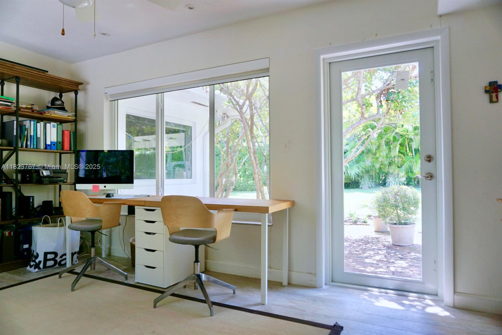 CUTLER BAY ESTATES - Residential Lease