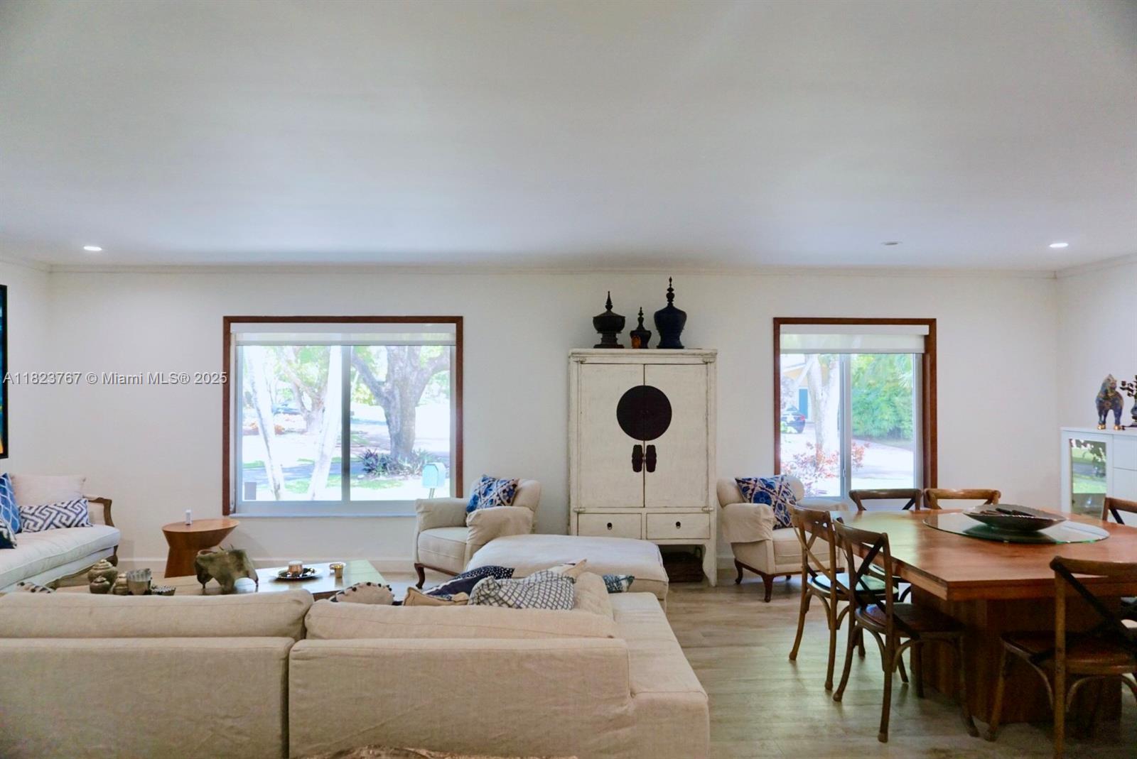 CUTLER BAY ESTATES - Residential Lease