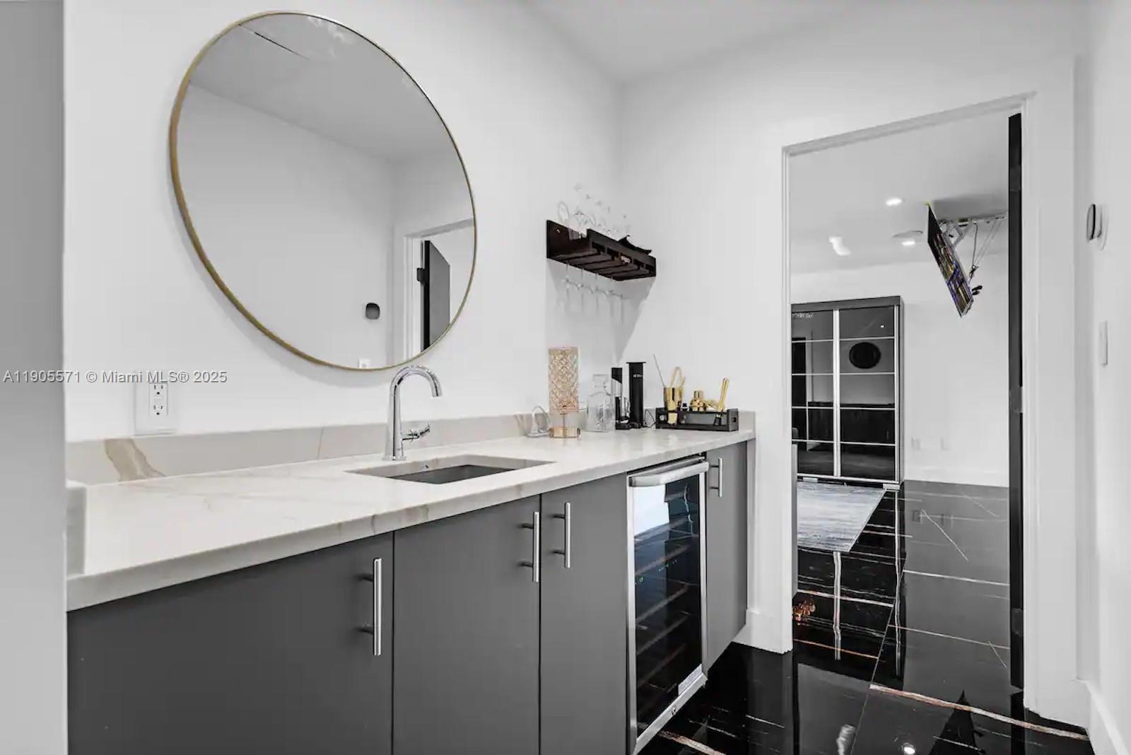 BUCCANEER PT (LARGO SOUND - Residential Lease