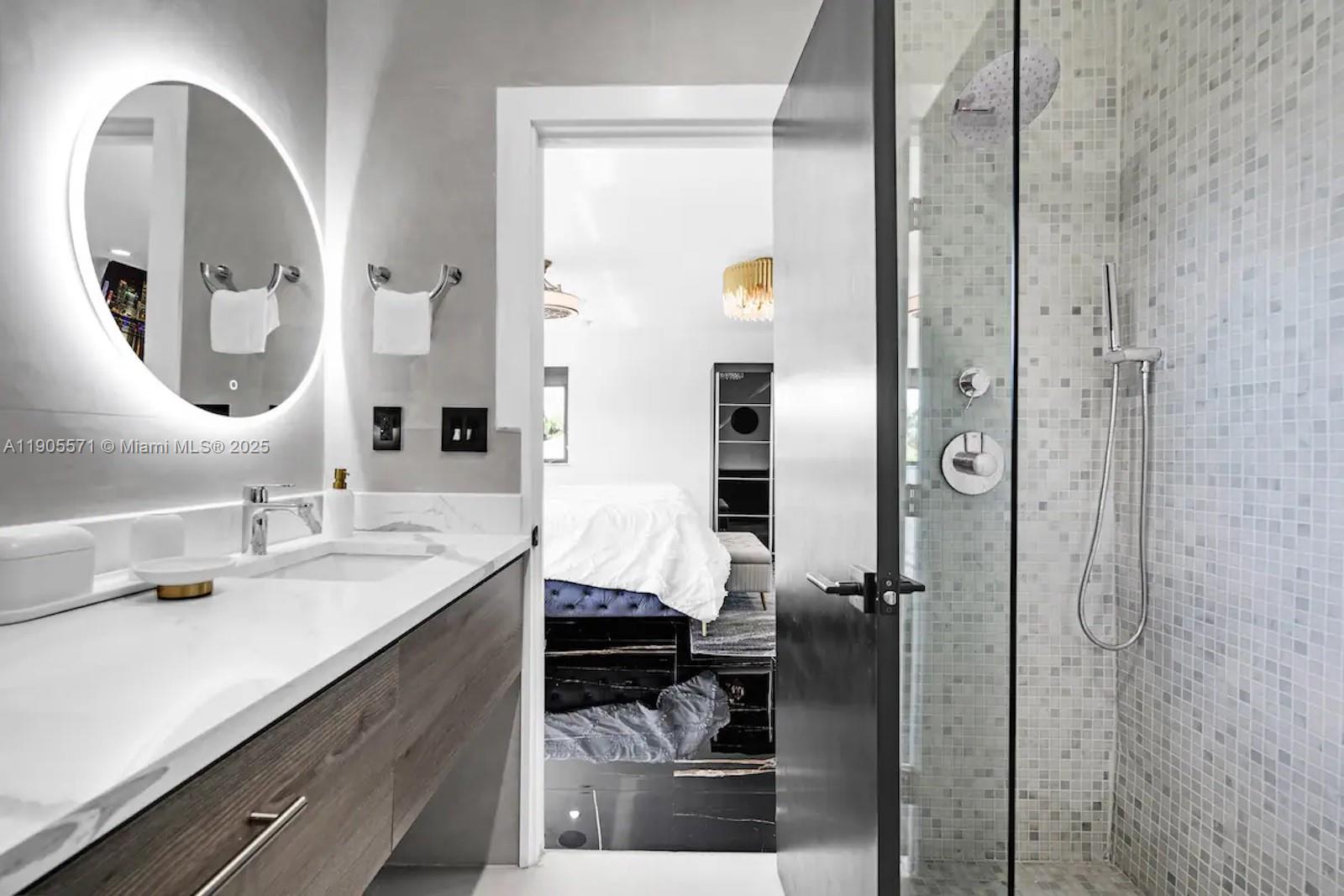 BUCCANEER PT (LARGO SOUND - Residential Lease