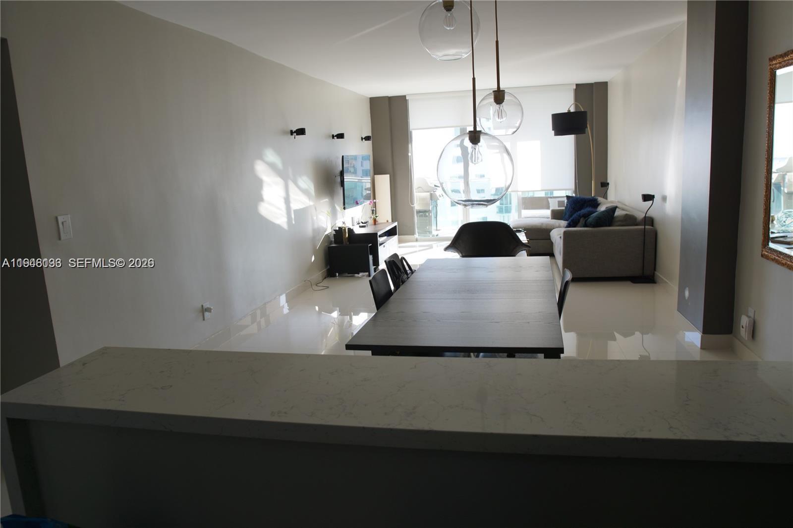 19390 Collins Ave 1422