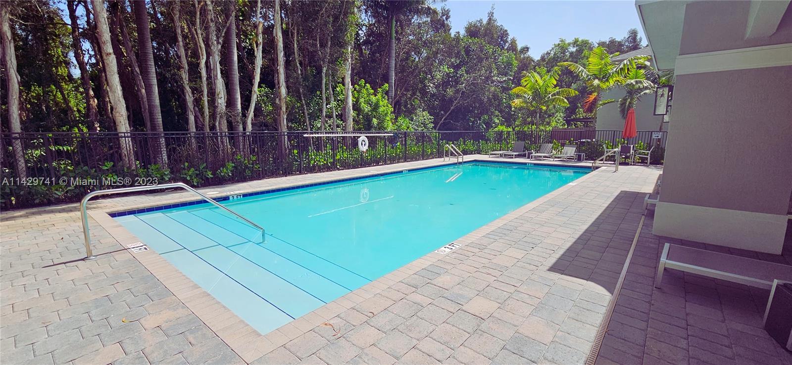 WALDEN PLACE - Residential