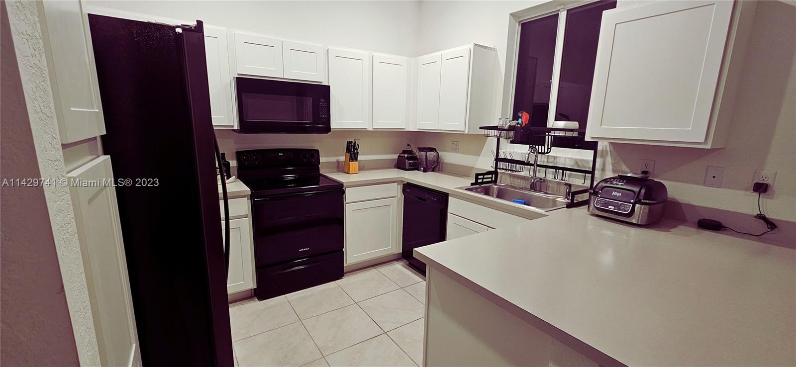 WALDEN PLACE - Residential