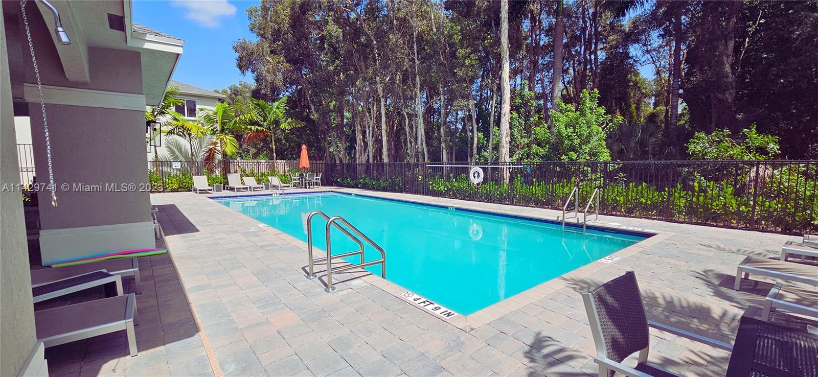 WALDEN PLACE - Residential