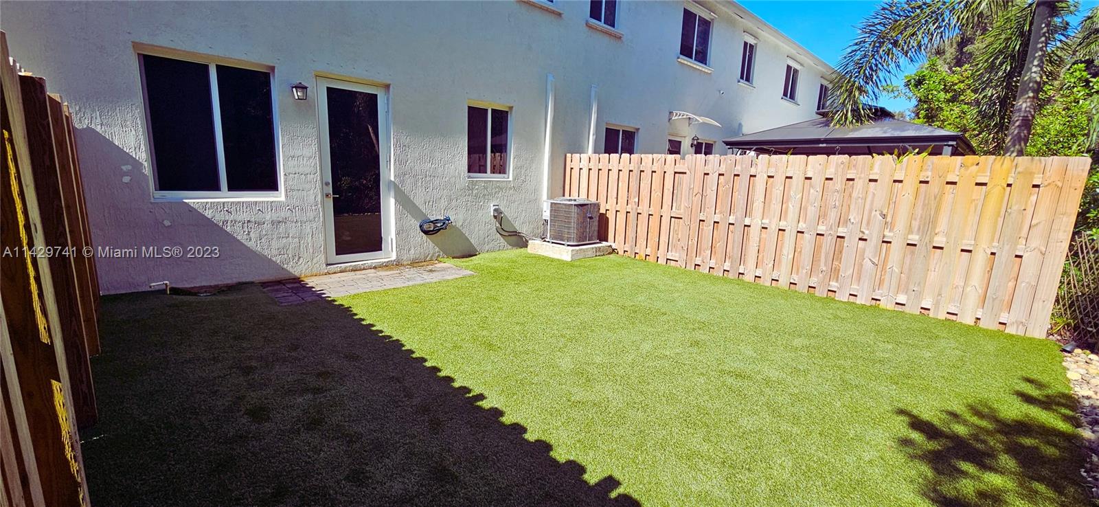 WALDEN PLACE - Residential