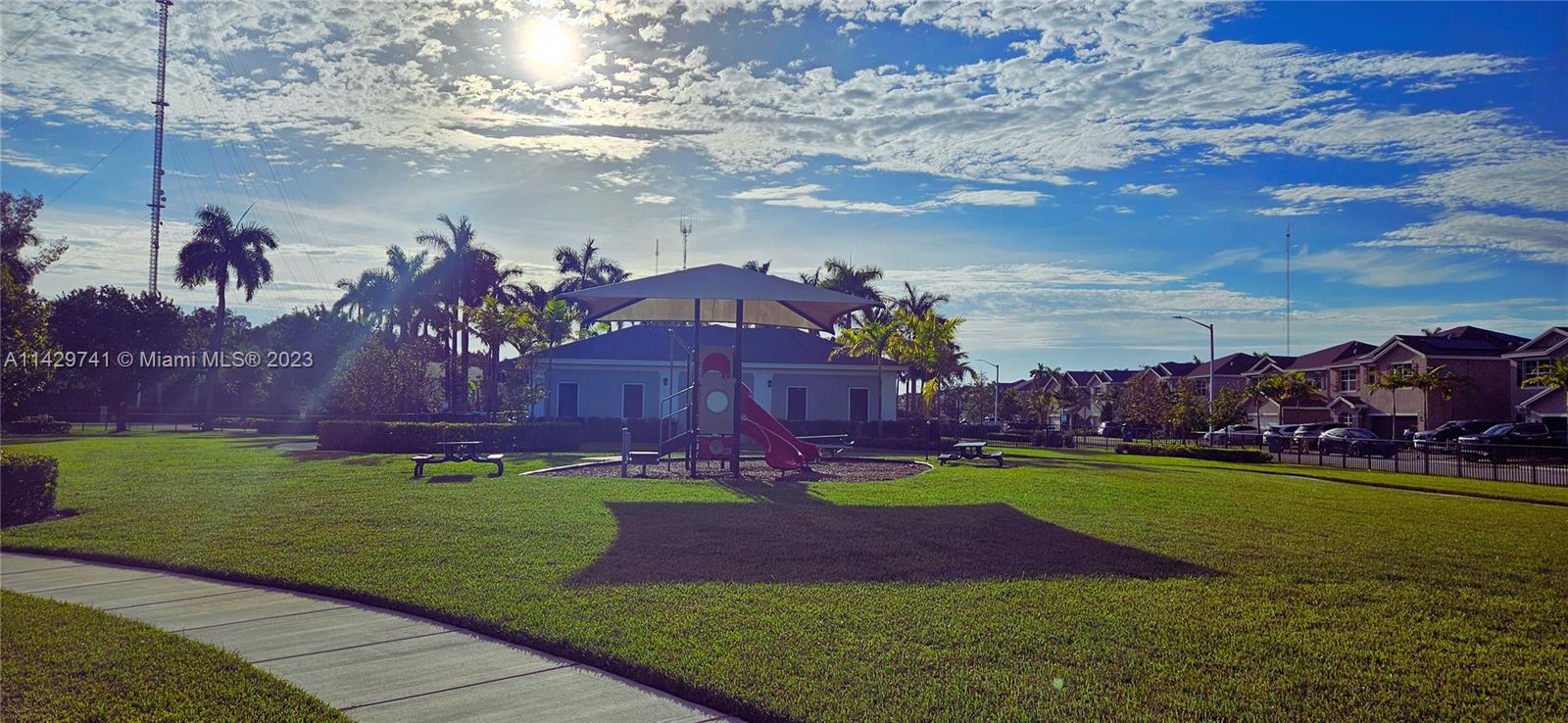 WALDEN PLACE - Residential