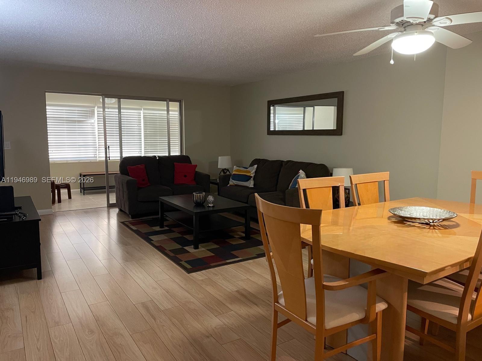 MEADOWBROOK LAKES VIEW CO - Residential