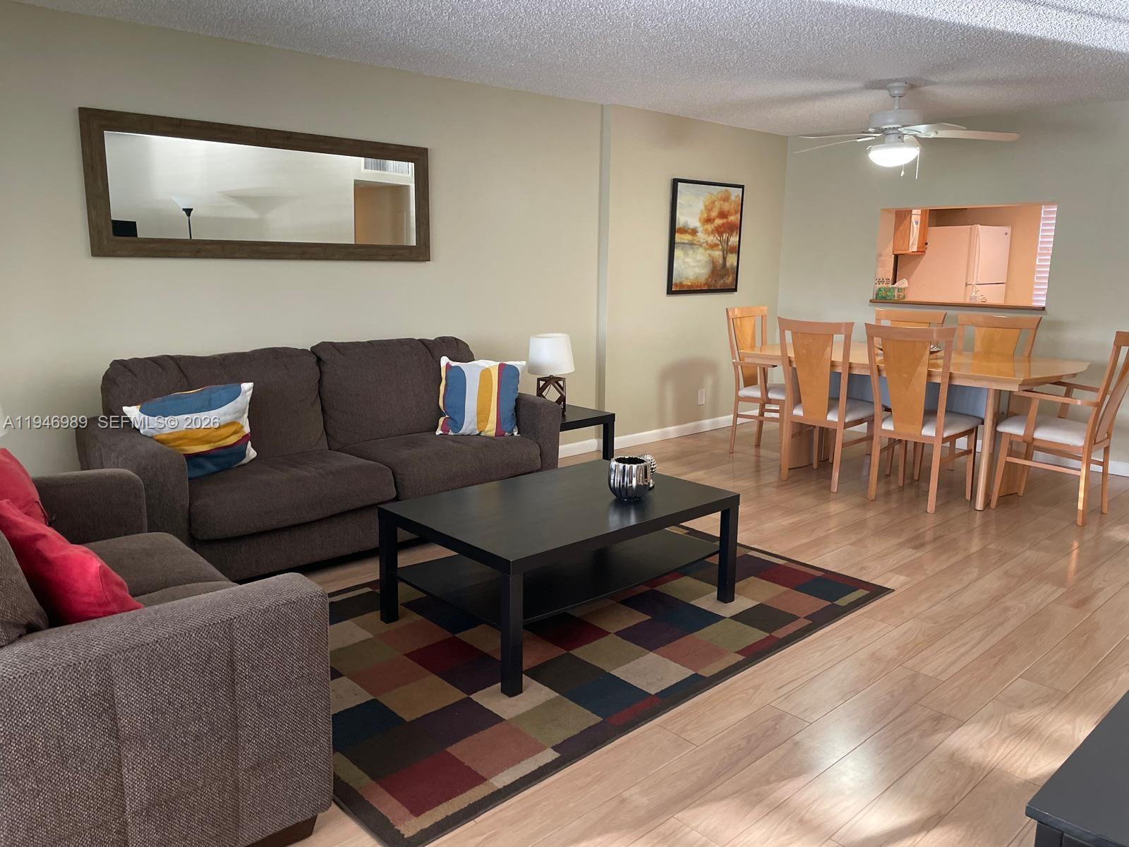 MEADOWBROOK LAKES VIEW CO - Residential