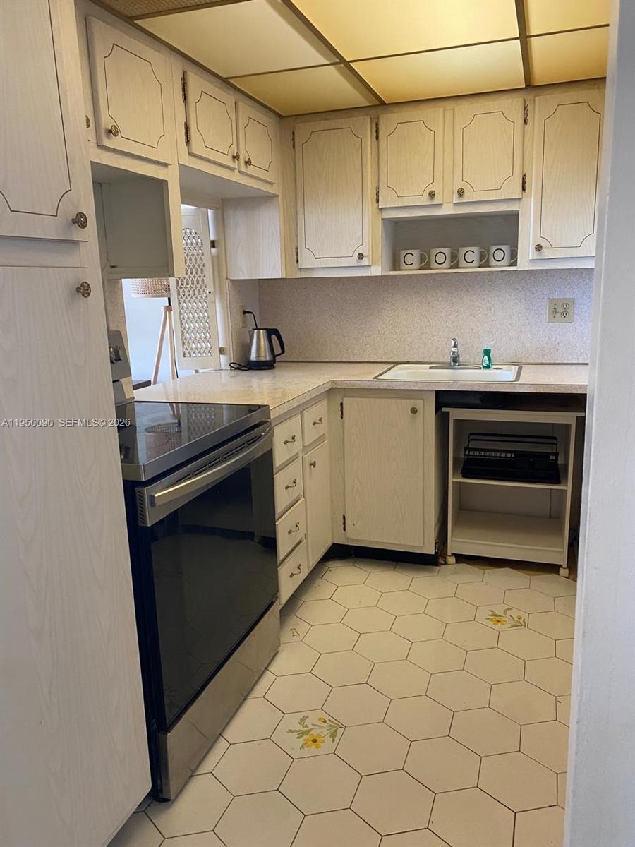 View photos, virtual tours, details... 1825 S Ocean Dr 707