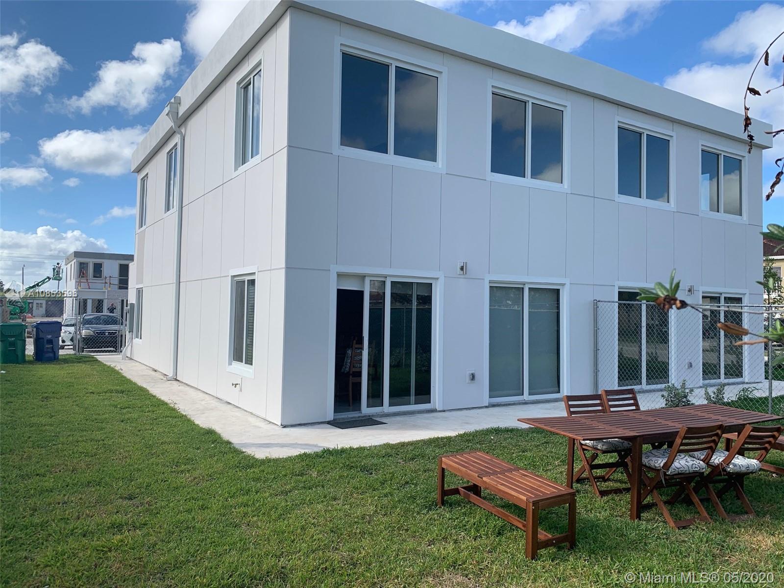 VITRAN AT NARANJA ESTATES - Residential