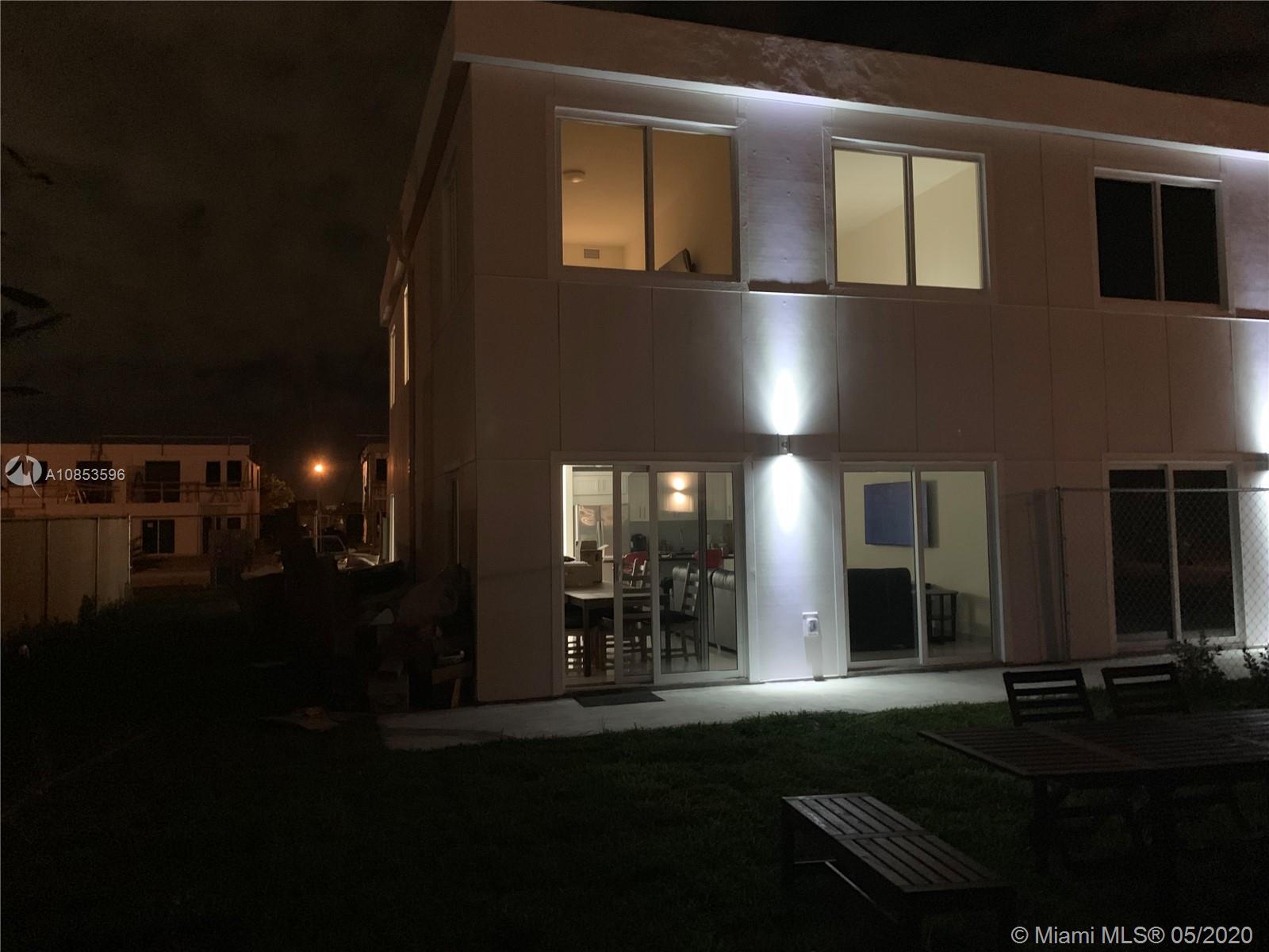 VITRAN AT NARANJA ESTATES - Residential