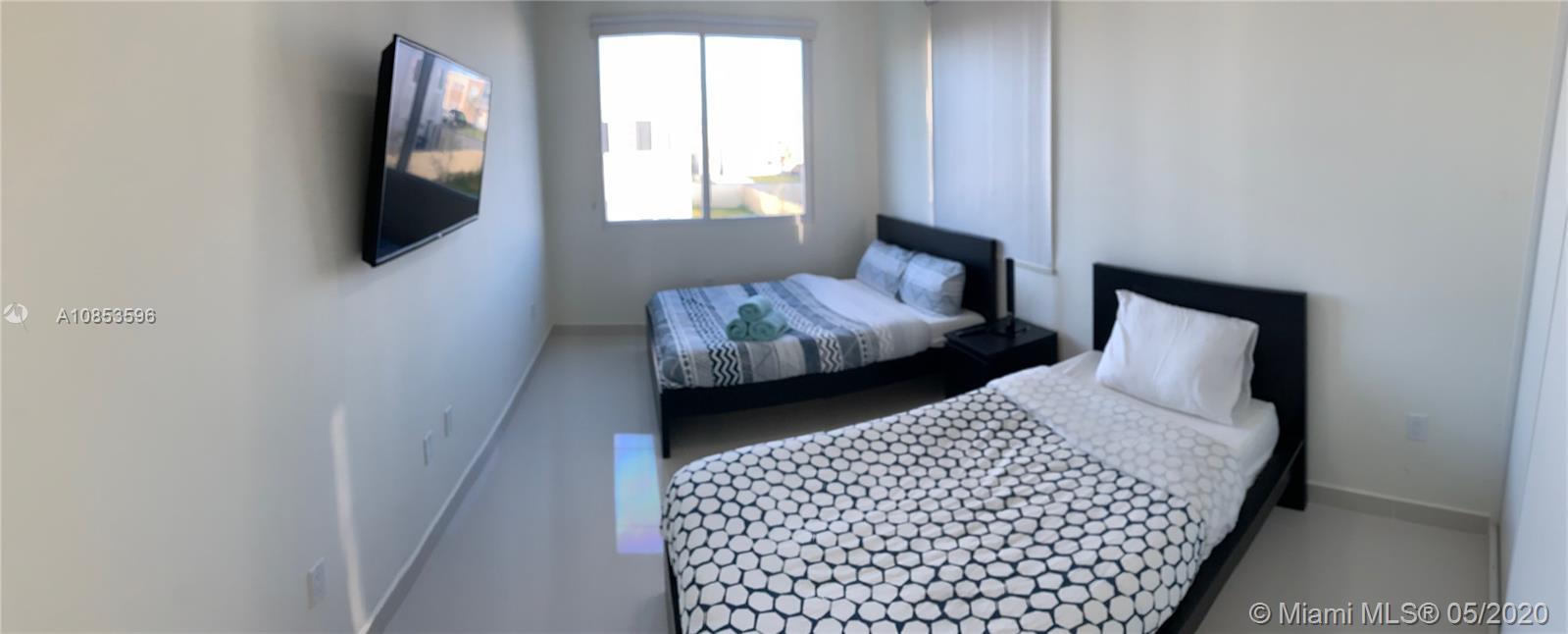 VITRAN AT NARANJA ESTATES - Residential