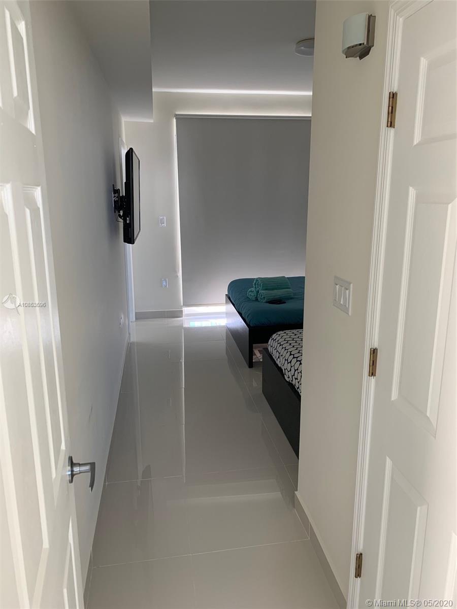 VITRAN AT NARANJA ESTATES - Residential