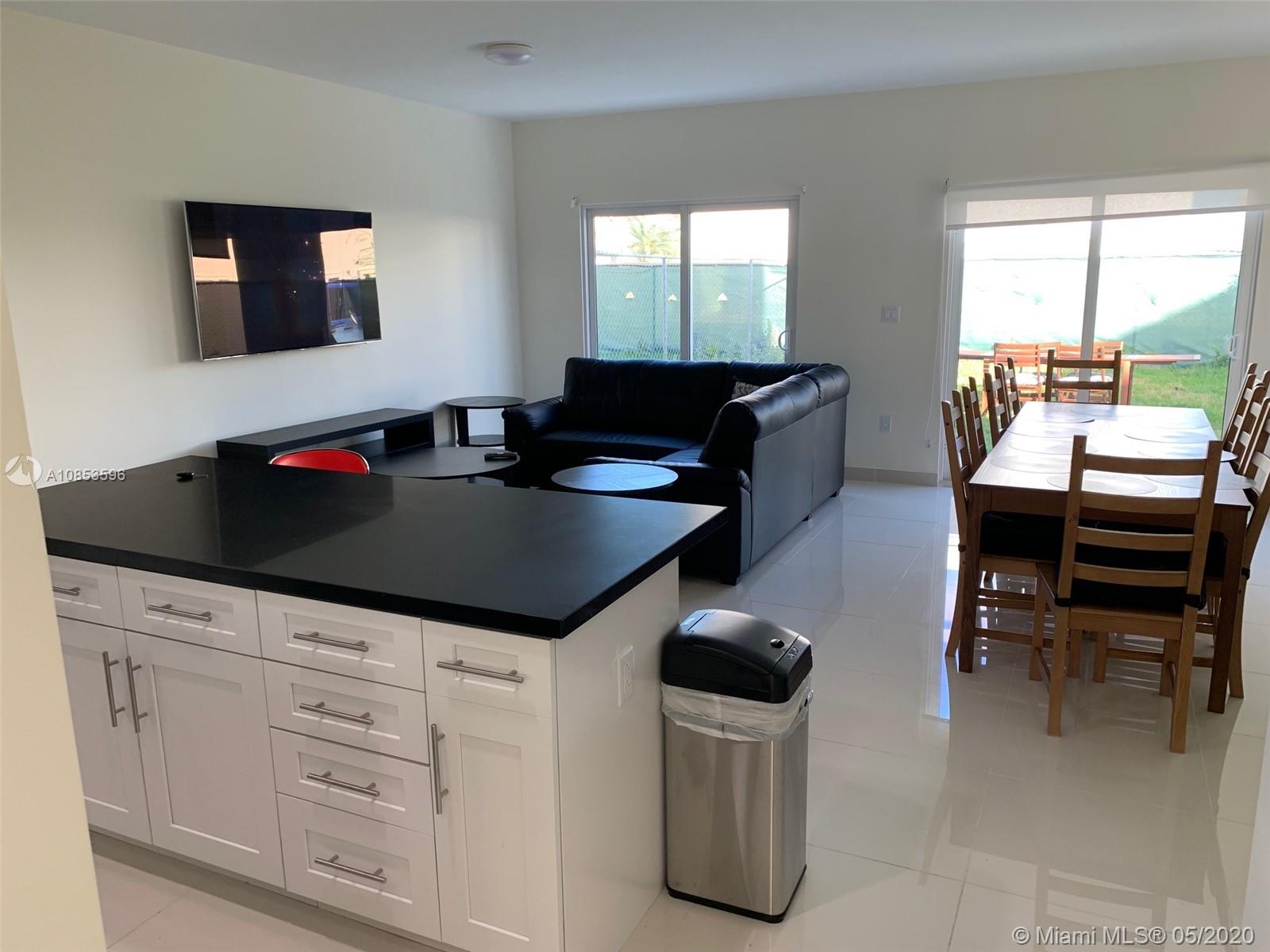VITRAN AT NARANJA ESTATES - Residential