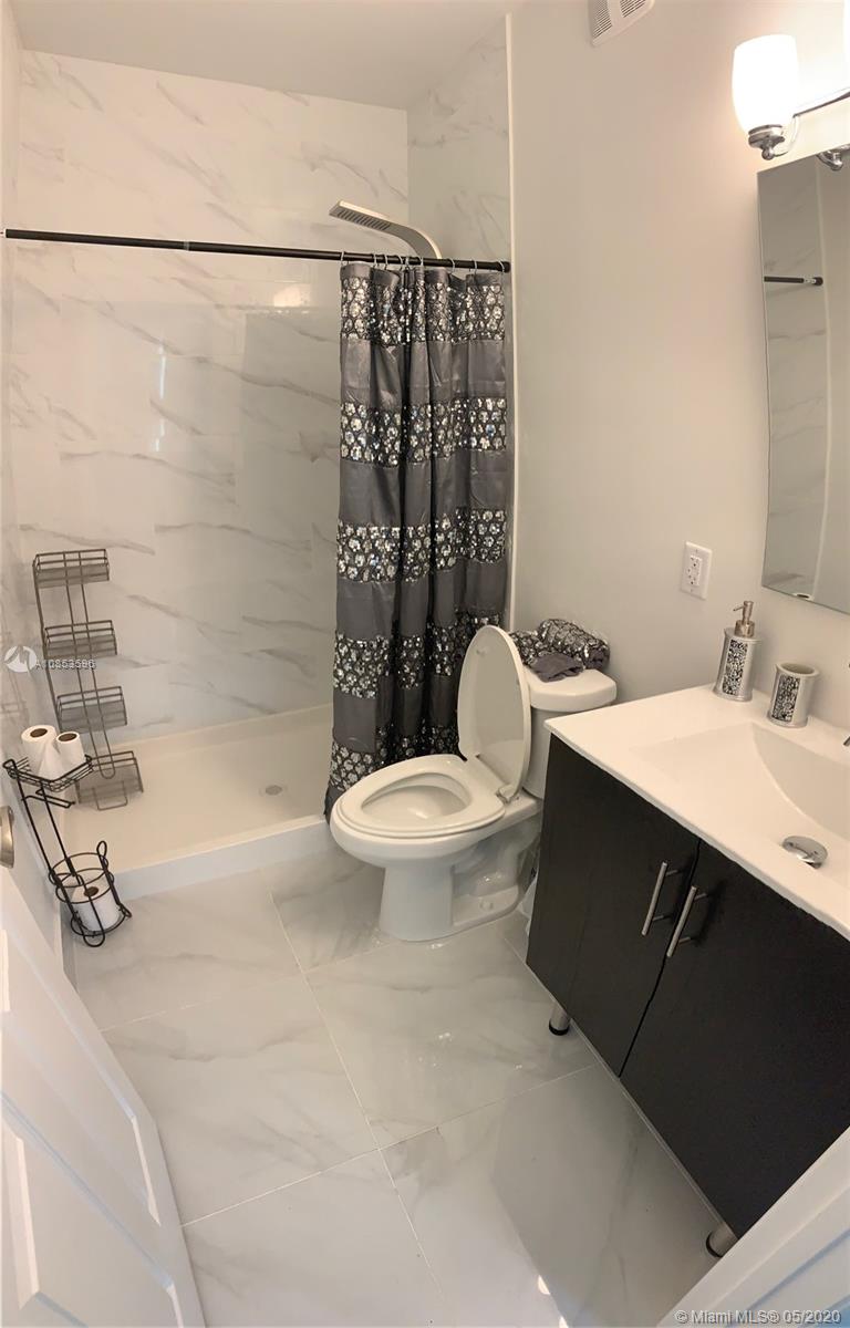 VITRAN AT NARANJA ESTATES - Residential
