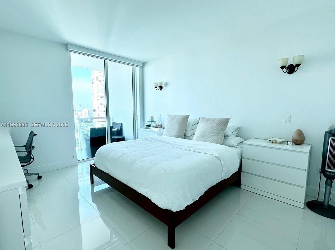 THE PLAZA 851 BRICKELL CO - Residential