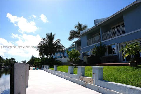 Tiny photo for 2119 NE 44th St, Lighthouse Point, FL 33064 (MLS # A12077258)