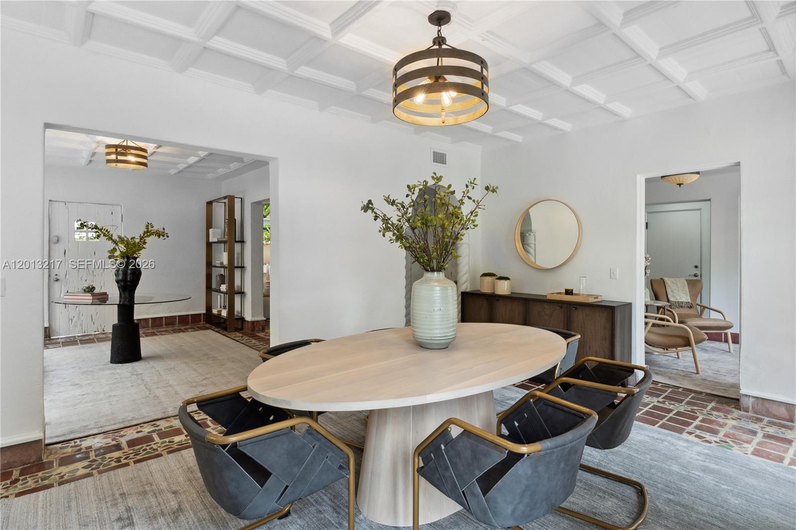 SPANISH COURT - Residential