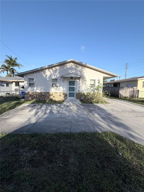 16920 NE 4th CT Back North Miami Beach FL 33162