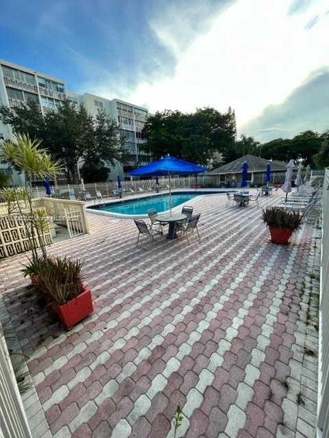 MEADOWBROOK CONDO APTS BL - Residential