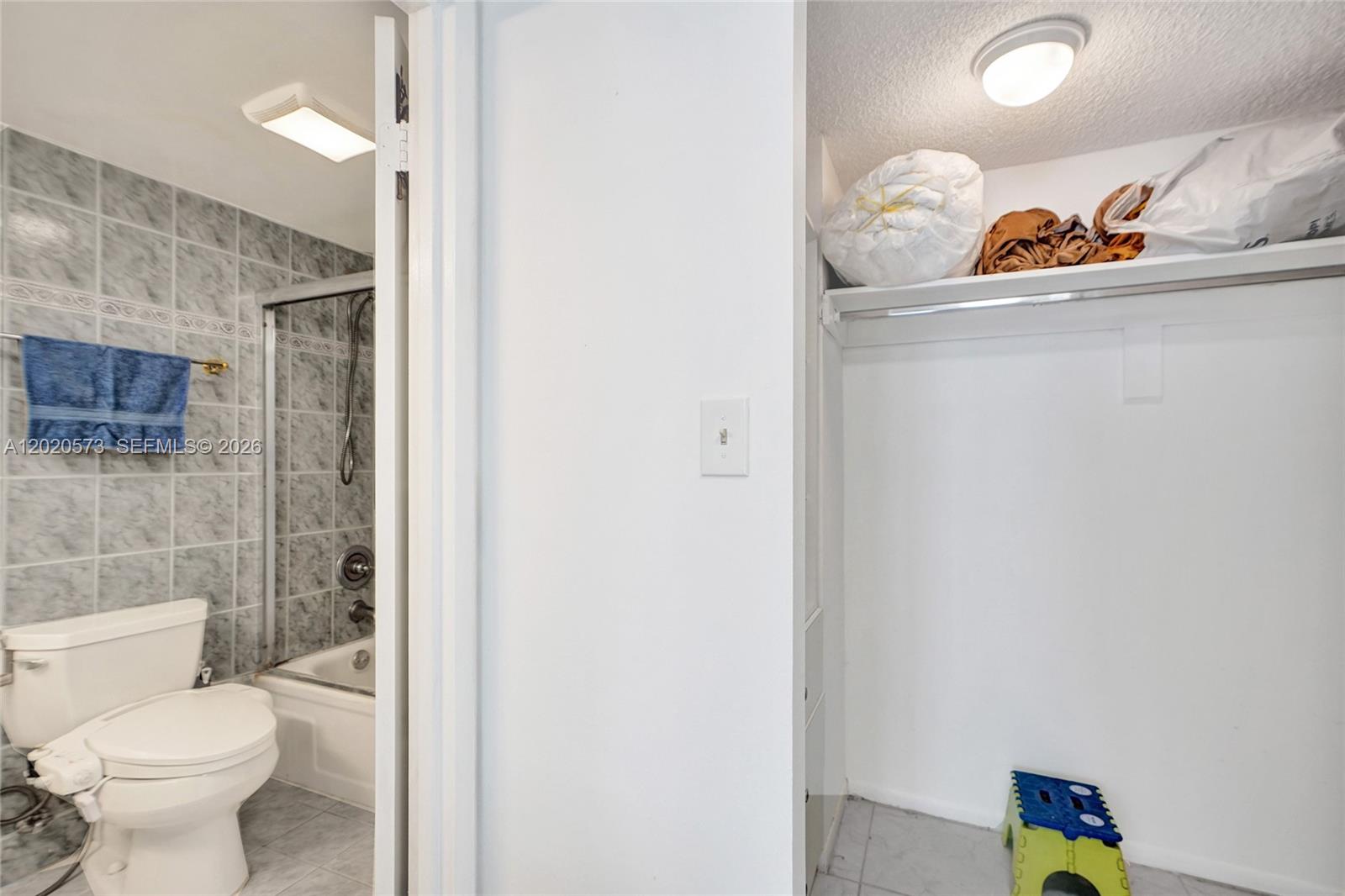 WINSTON TOWERS 400 CONDO - Residential
