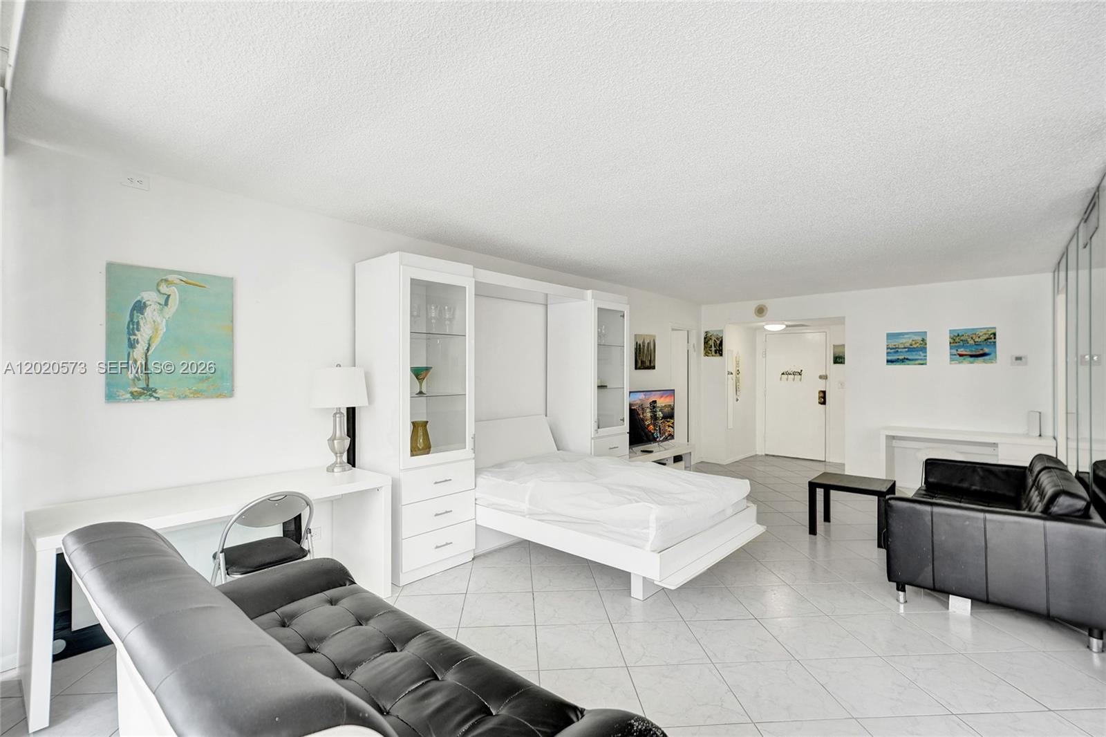 WINSTON TOWERS 400 CONDO - Residential
